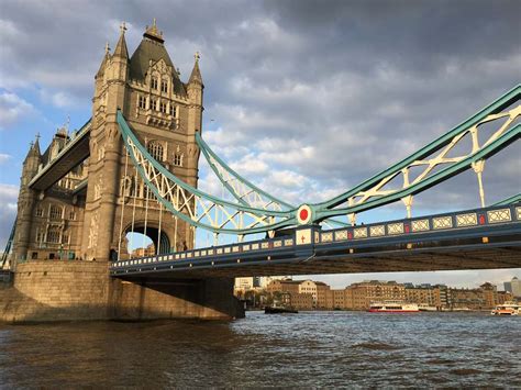 22 Famous Bridges in London by a Londoner I .